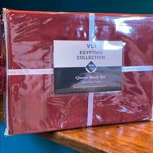 Merlot/deep red queen sheet set